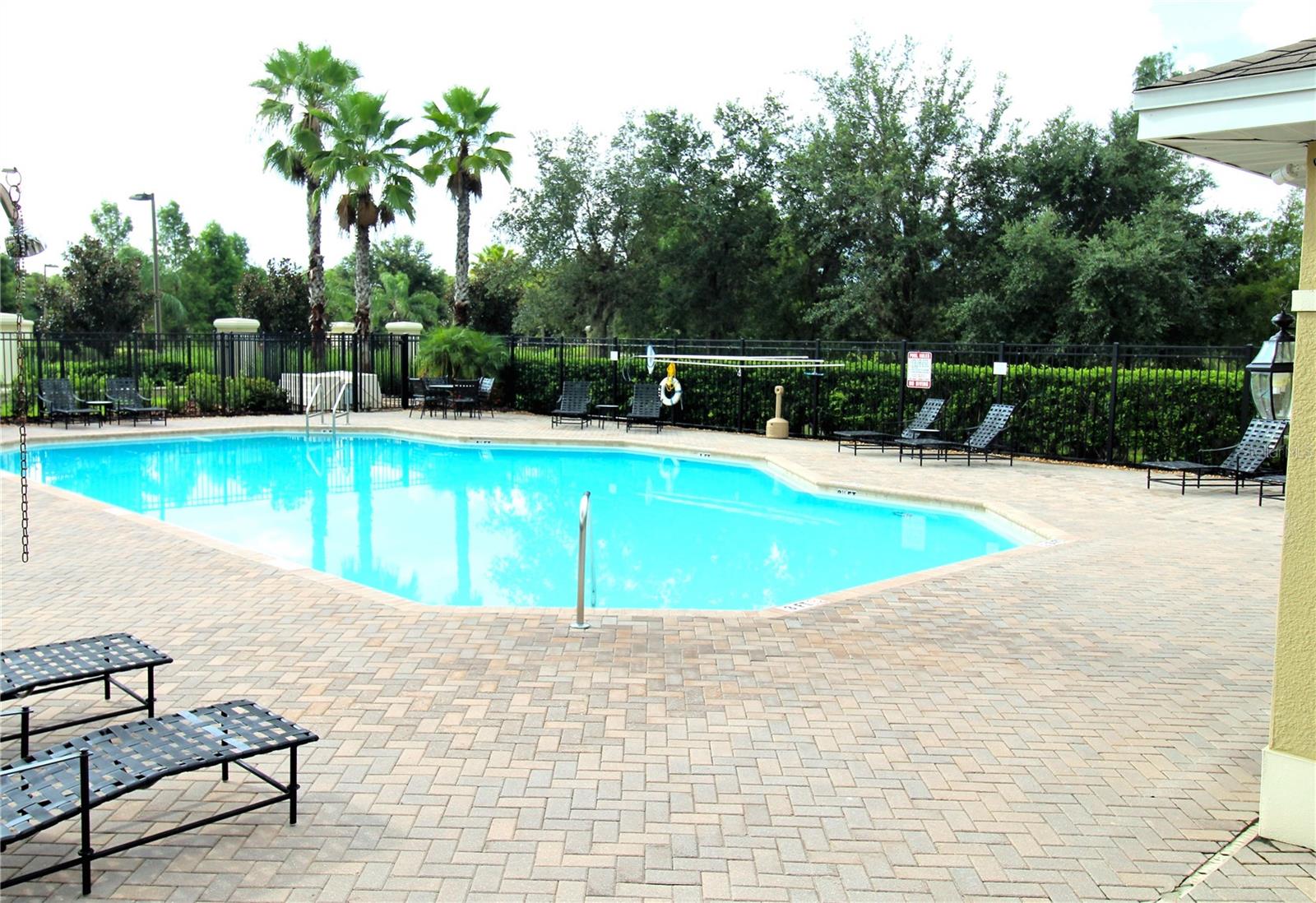 Image 4 of 24 For 7373 Black Walnut Way 7373