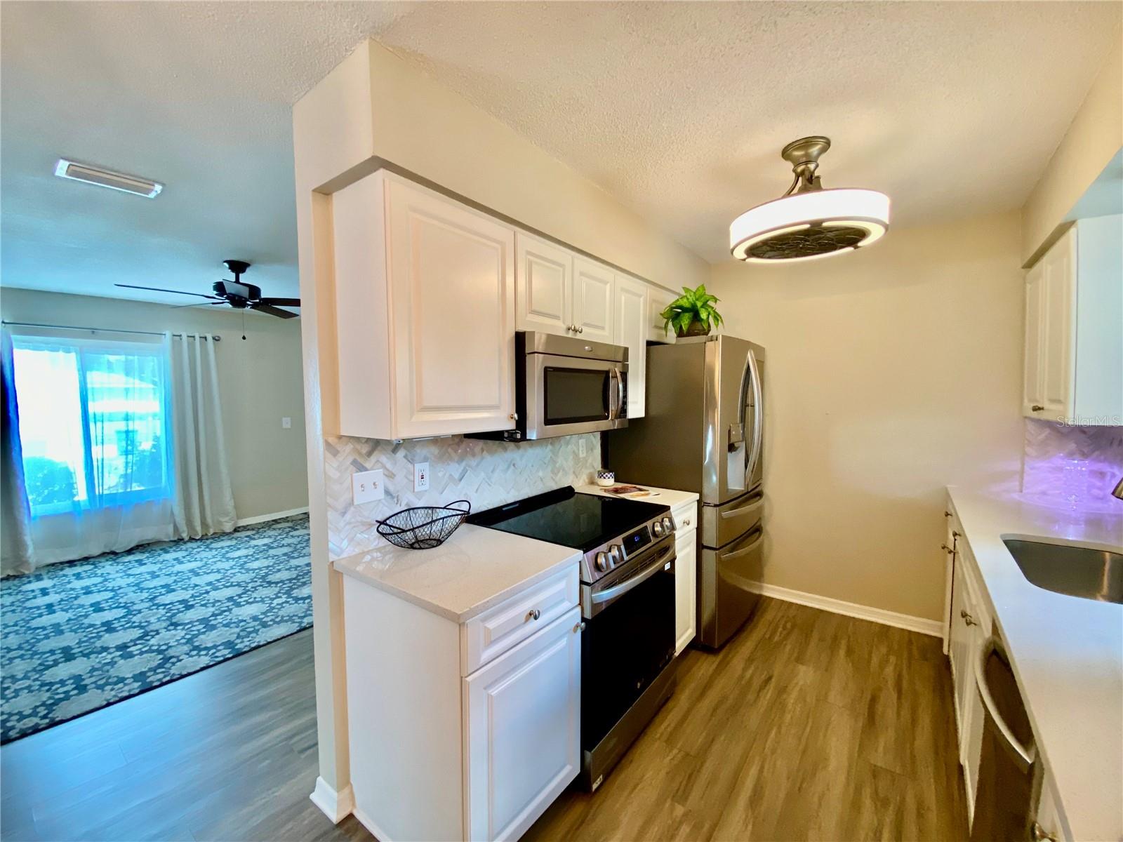 Image 11 of 51 For 1708 Tarpon Avenue
