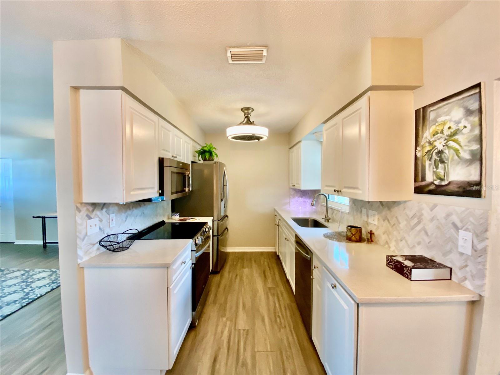 Image 12 of 51 For 1708 Tarpon Avenue