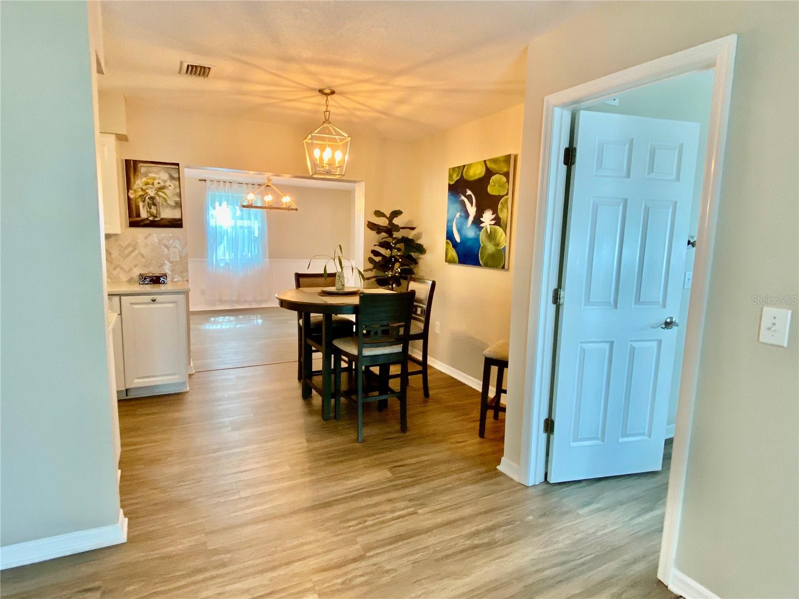 Image 7 of 51 For 1708 Tarpon Avenue