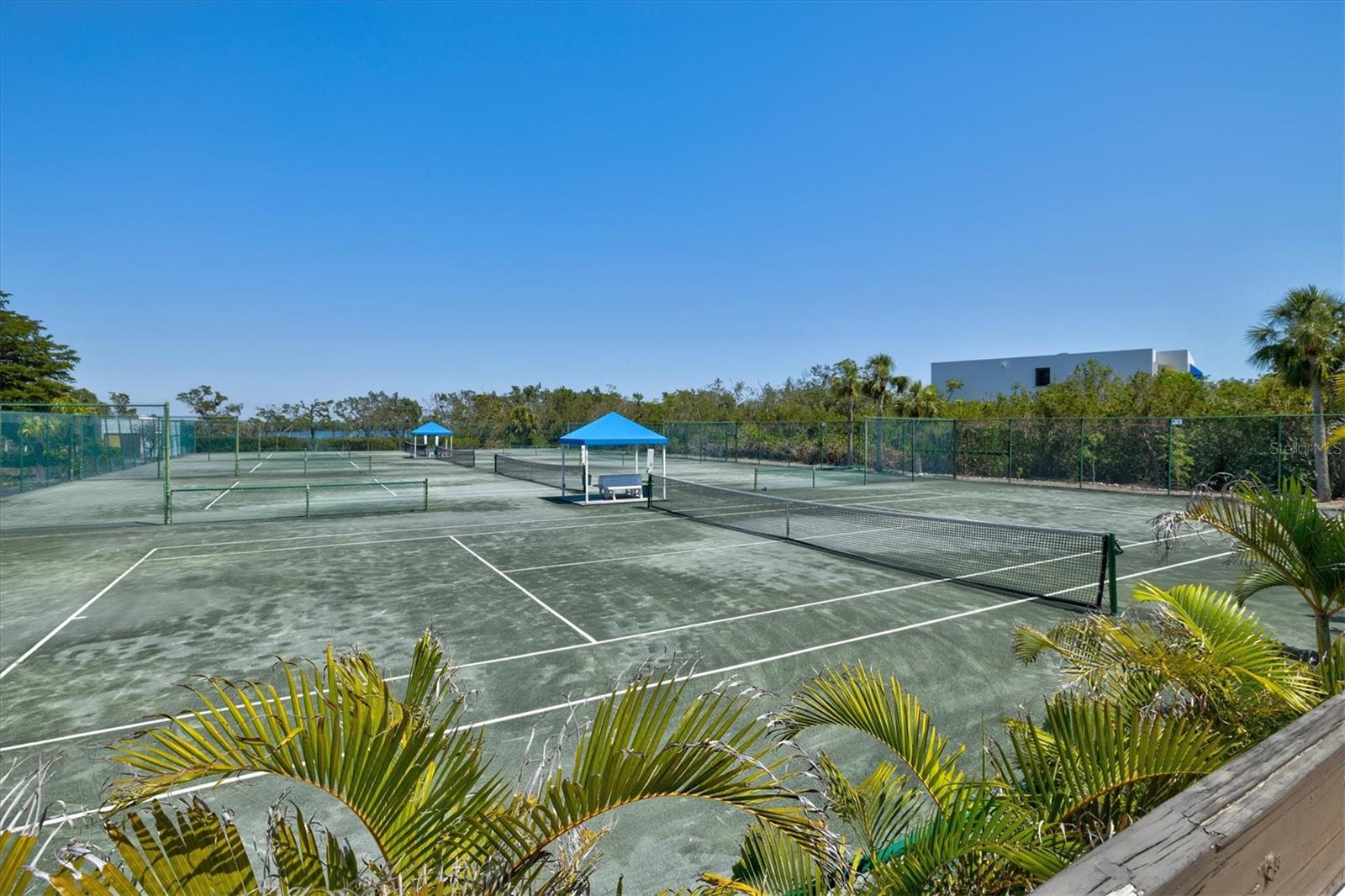 Image 71 of 93 For 750 Bayport Way  750