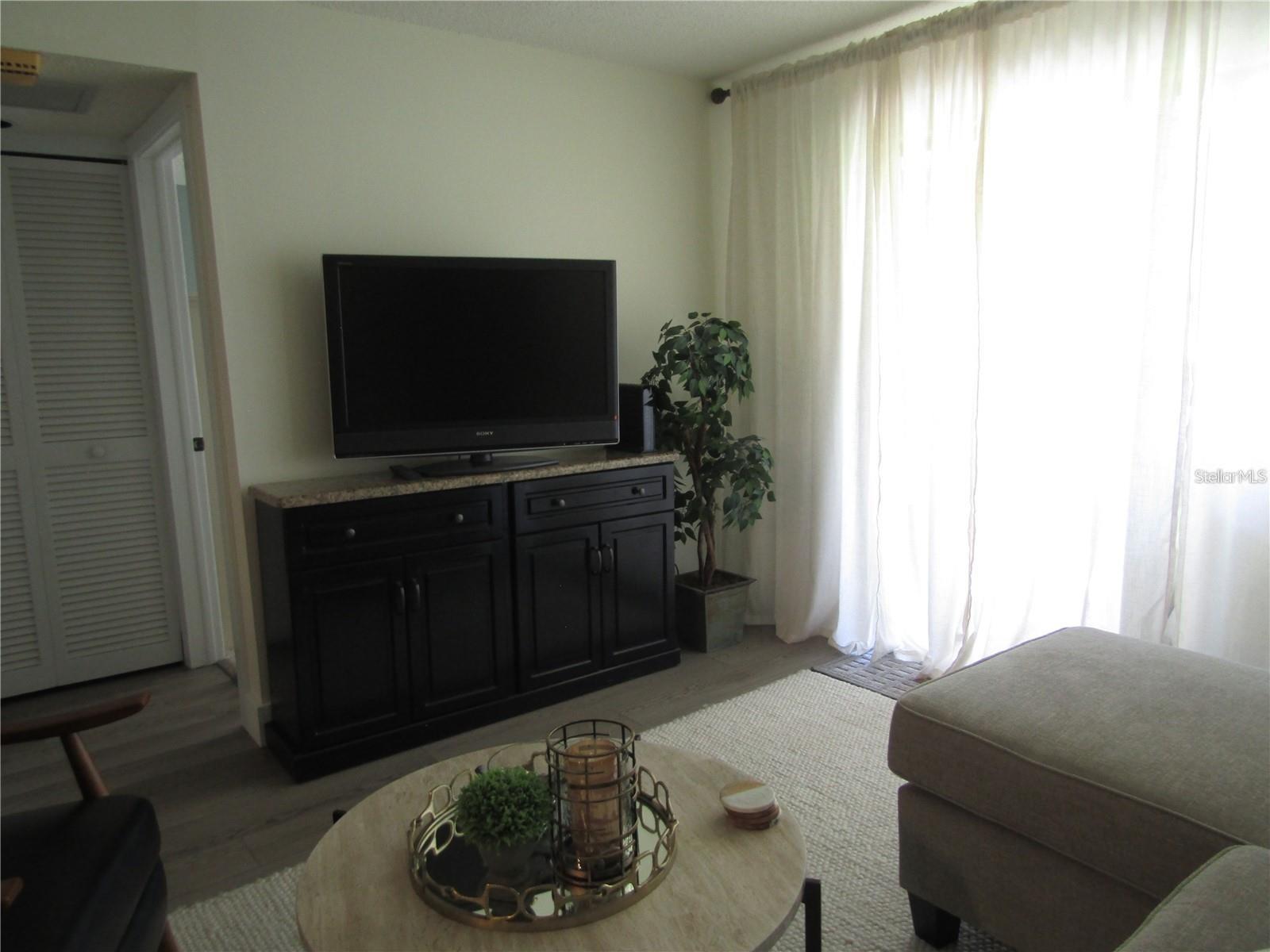 Image 11 of 21 For 4516 Longwater  29