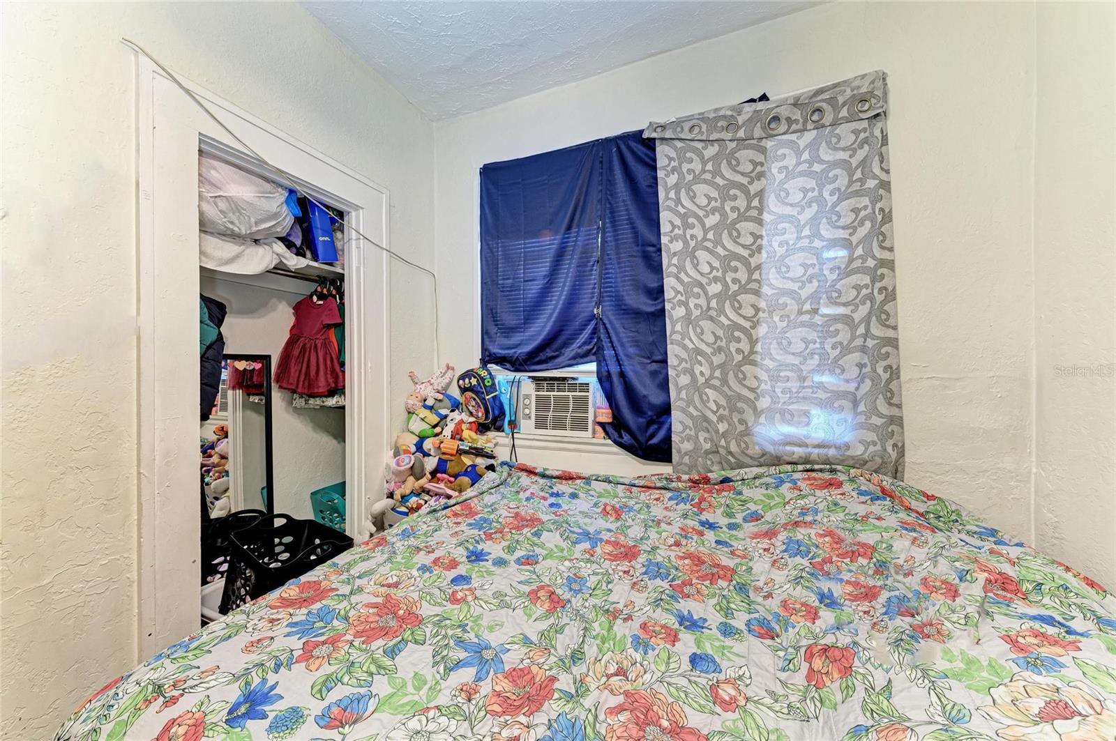 Image 19 of 50 For 432 Adelia Avenue
