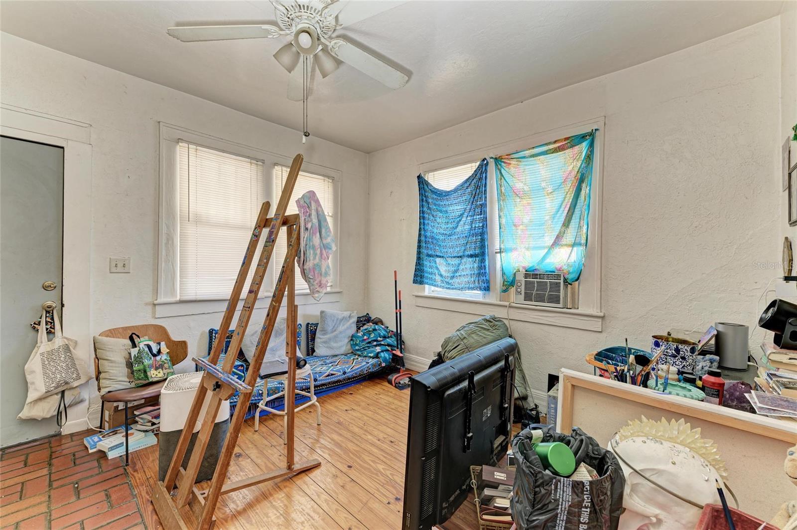 Image 24 of 50 For 432 Adelia Avenue