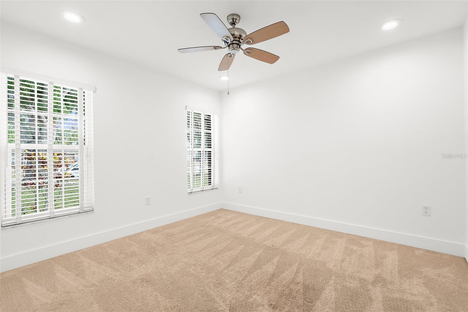 Image 18 of 33 For 818 Southern Pine Lane