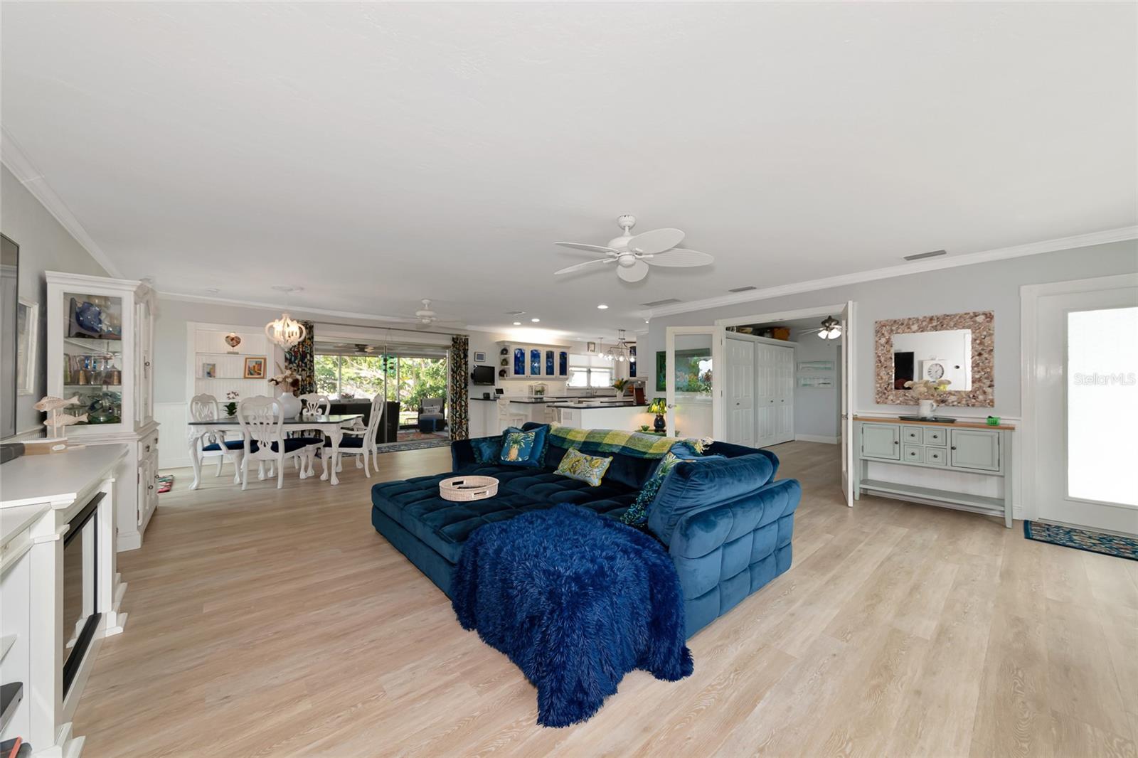 Image 11 of 77 For 1722 Hazelwood Street