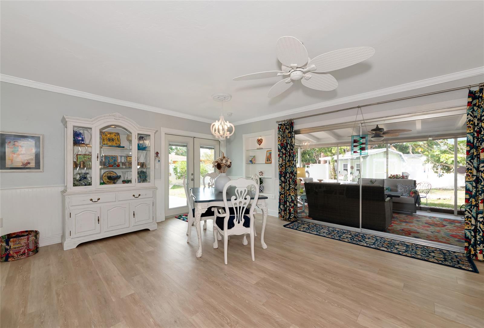 Image 14 of 77 For 1722 Hazelwood Street