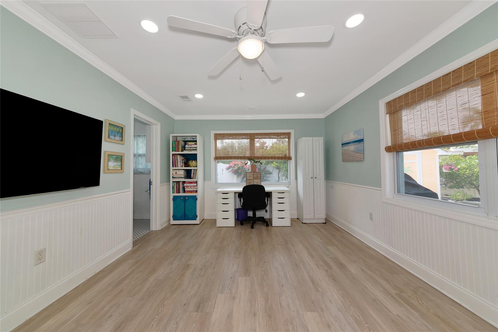 Image 38 of 77 For 1722 Hazelwood Street