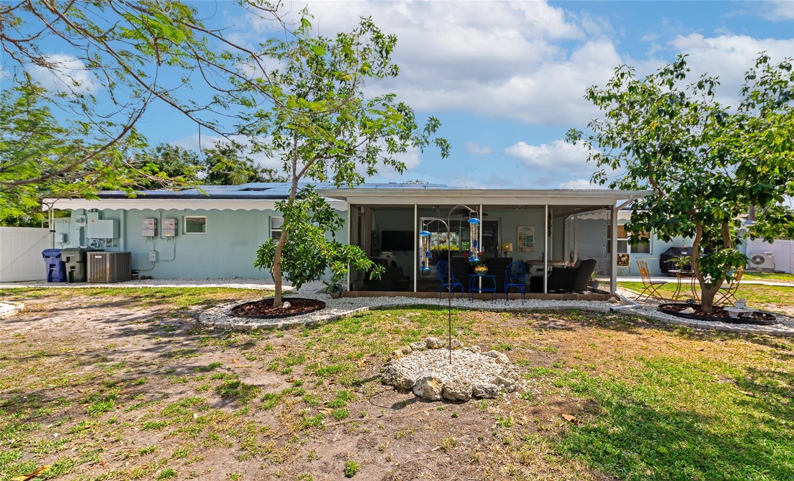 Image 54 of 77 For 1722 Hazelwood Street