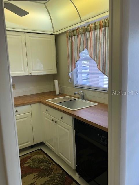 Image 14 of 28 For 102 Capri Isles Boulevard 103