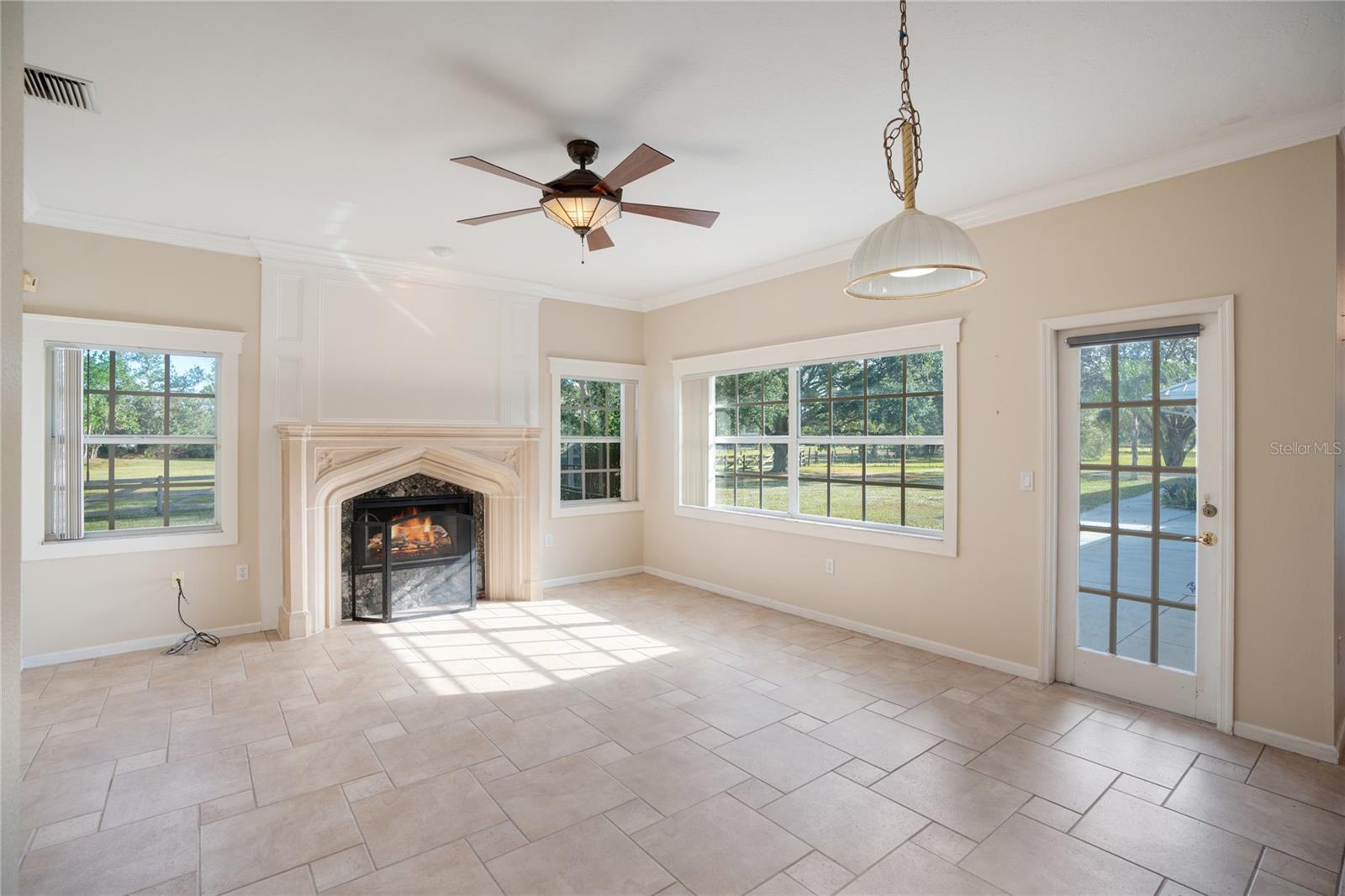 Image 17 of 33 For 7945 Palmer Boulevard