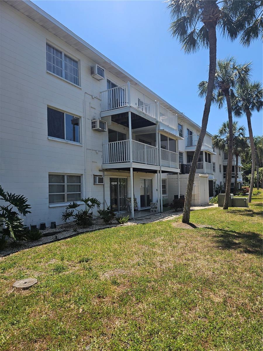 Image 11 of 91 For 2321 Canal Drive F25