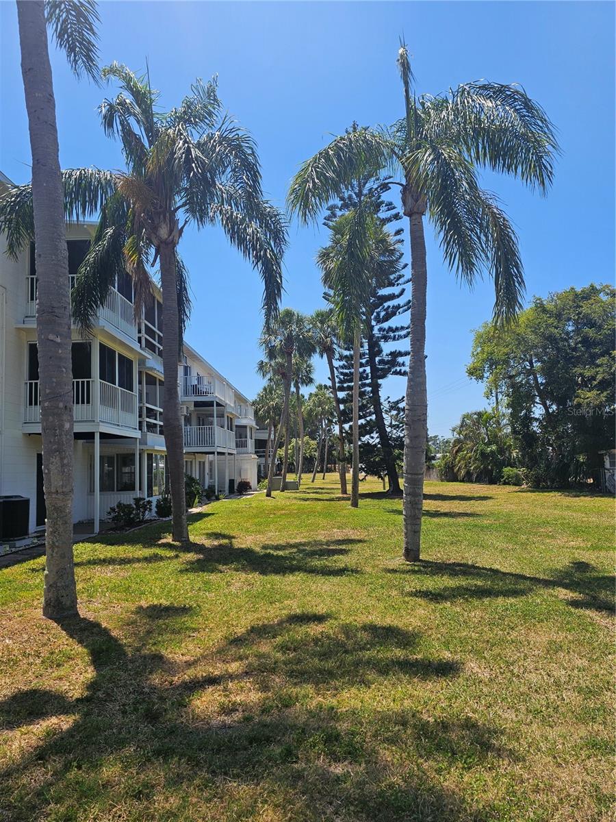 Image 12 of 91 For 2321 Canal Drive F25