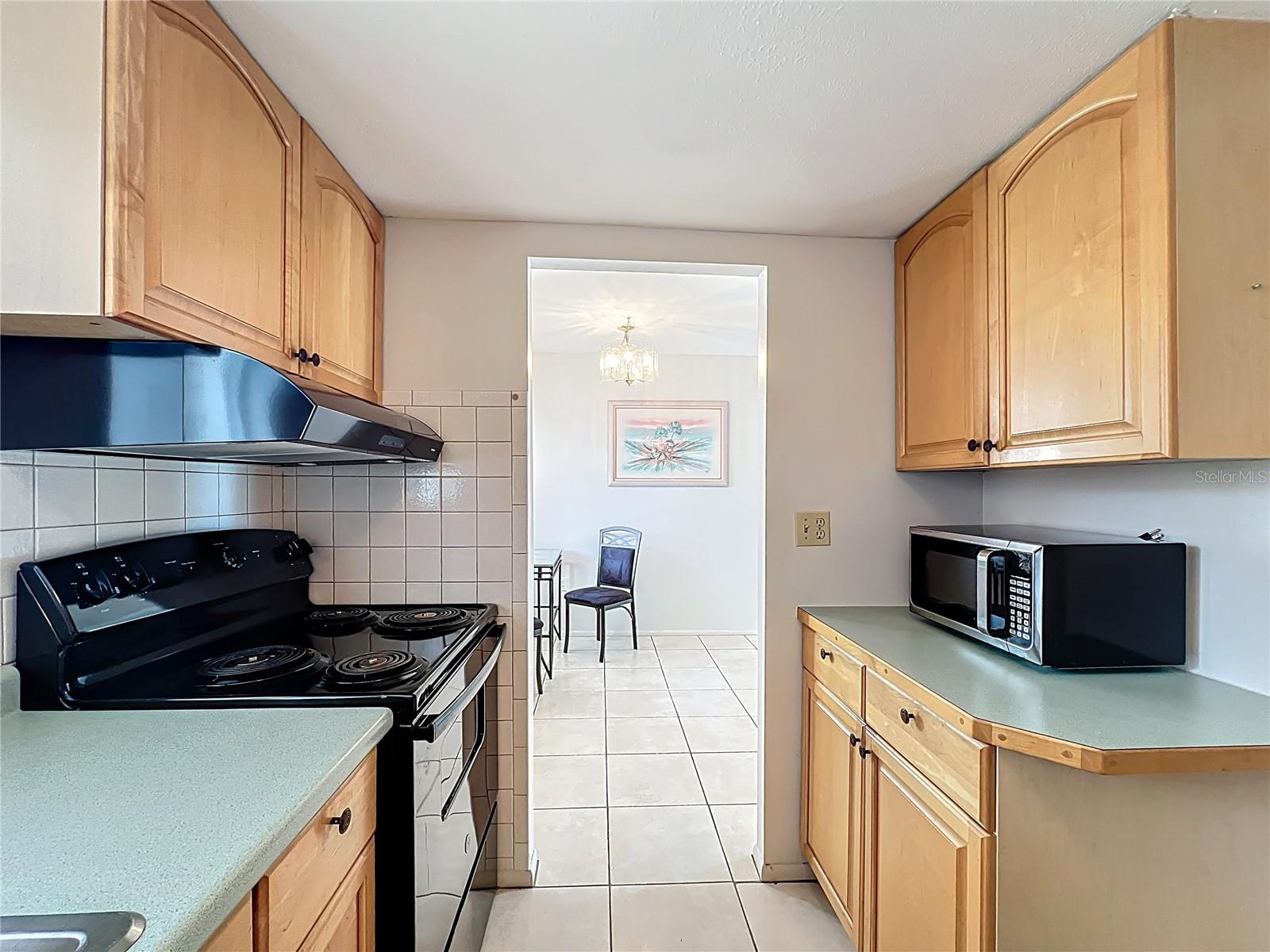 Image 20 of 91 For 2321 Canal Drive F25