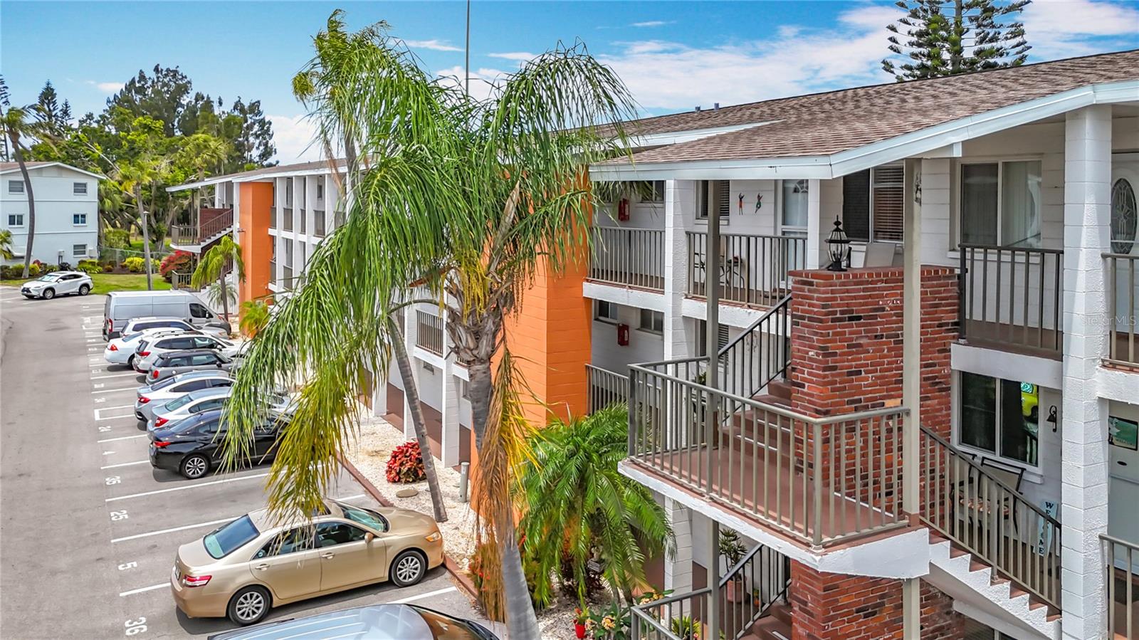 Image 3 of 91 For 2321 Canal Drive F25
