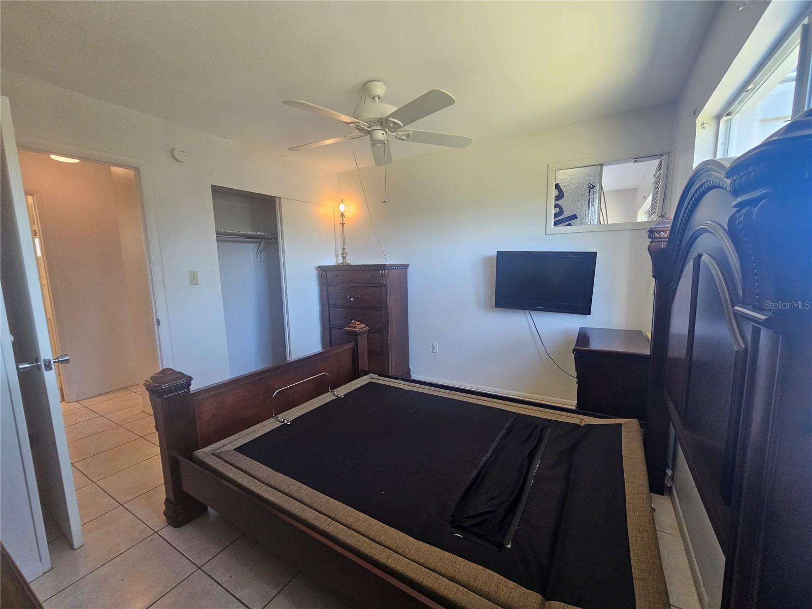 Image 45 of 91 For 2321 Canal Drive F25