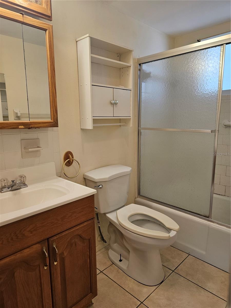 Image 54 of 91 For 2321 Canal Drive F25