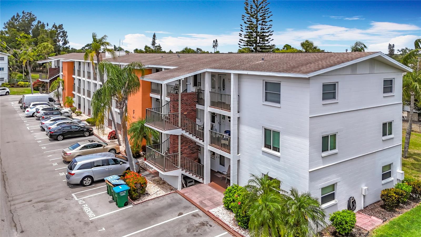 Image 6 of 91 For 2321 Canal Drive F25