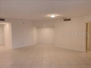 Image 6 of 20 For 435 Gulfstream Avenue 506