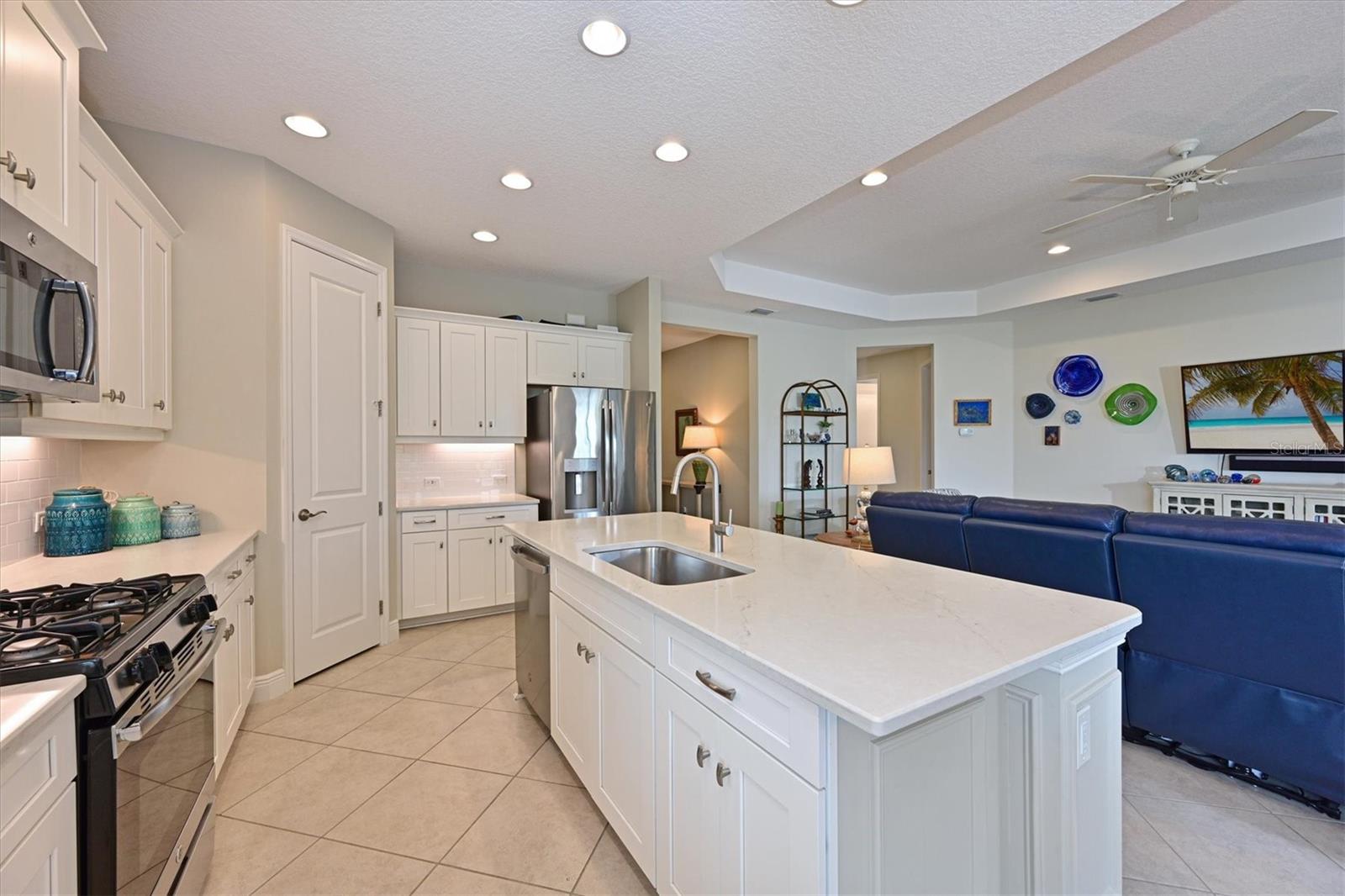Image 7 of 42 For 12330 Halfmoon Lake Terrace