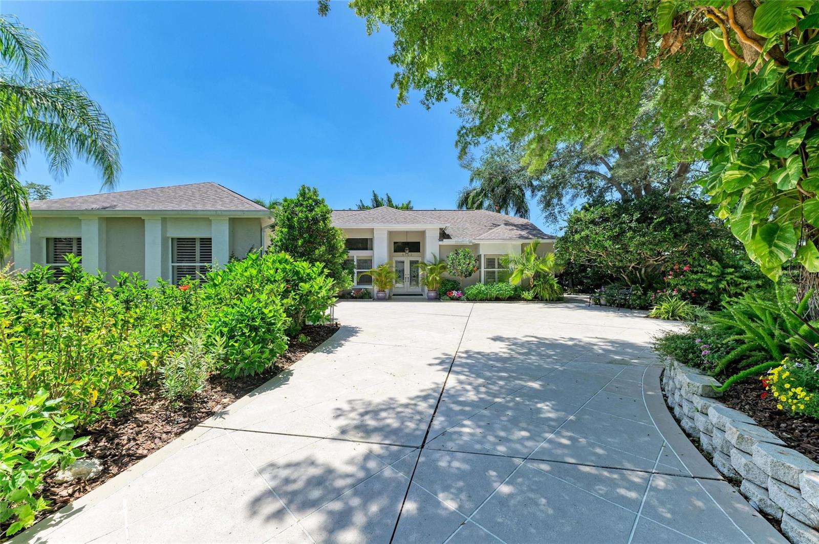 Image 4 of 92 For 6102 Sonesta Court