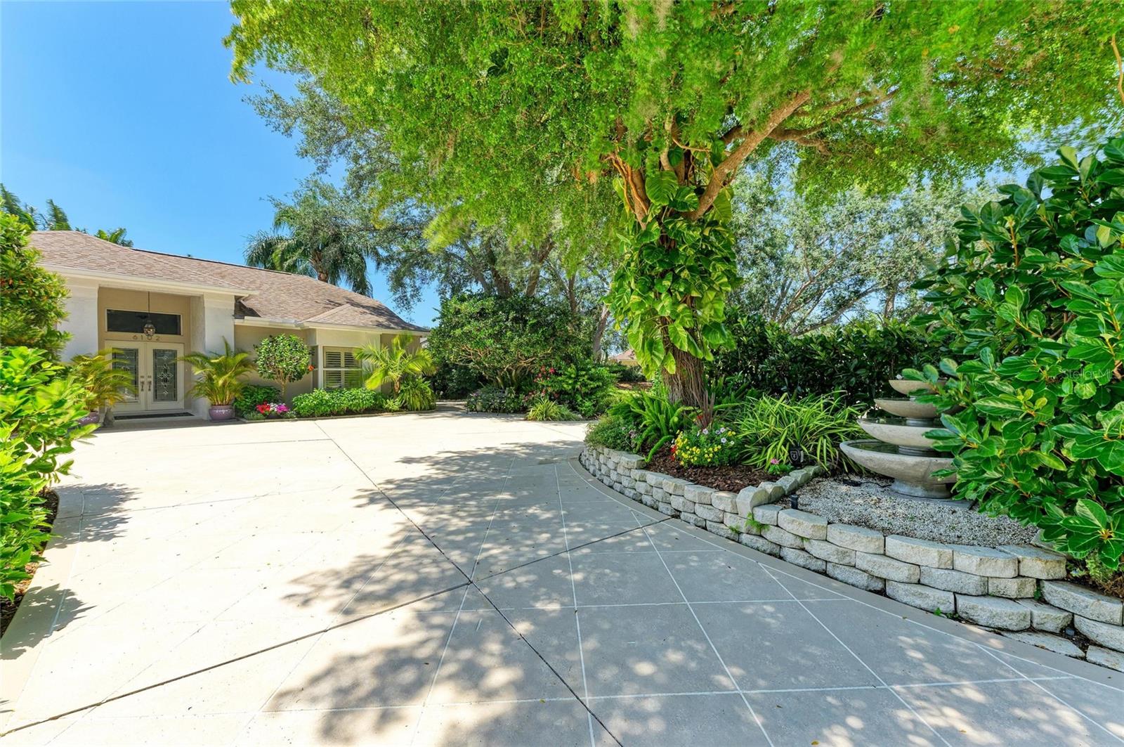 Image 5 of 92 For 6102 Sonesta Court