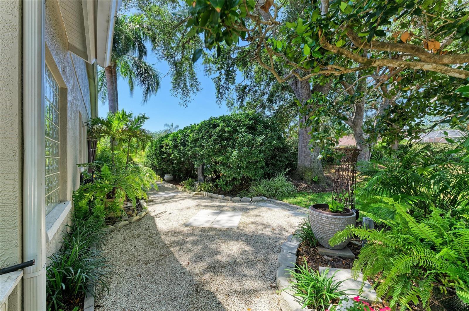 Image 89 of 92 For 6102 Sonesta Court