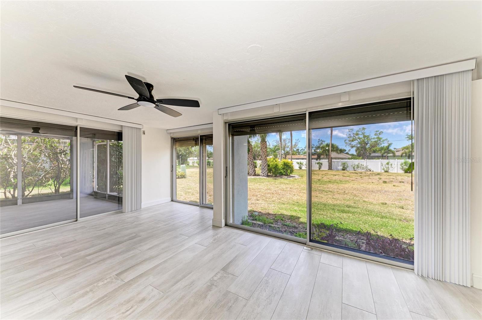 Image 21 of 46 For 1364 Westport Lane 1403