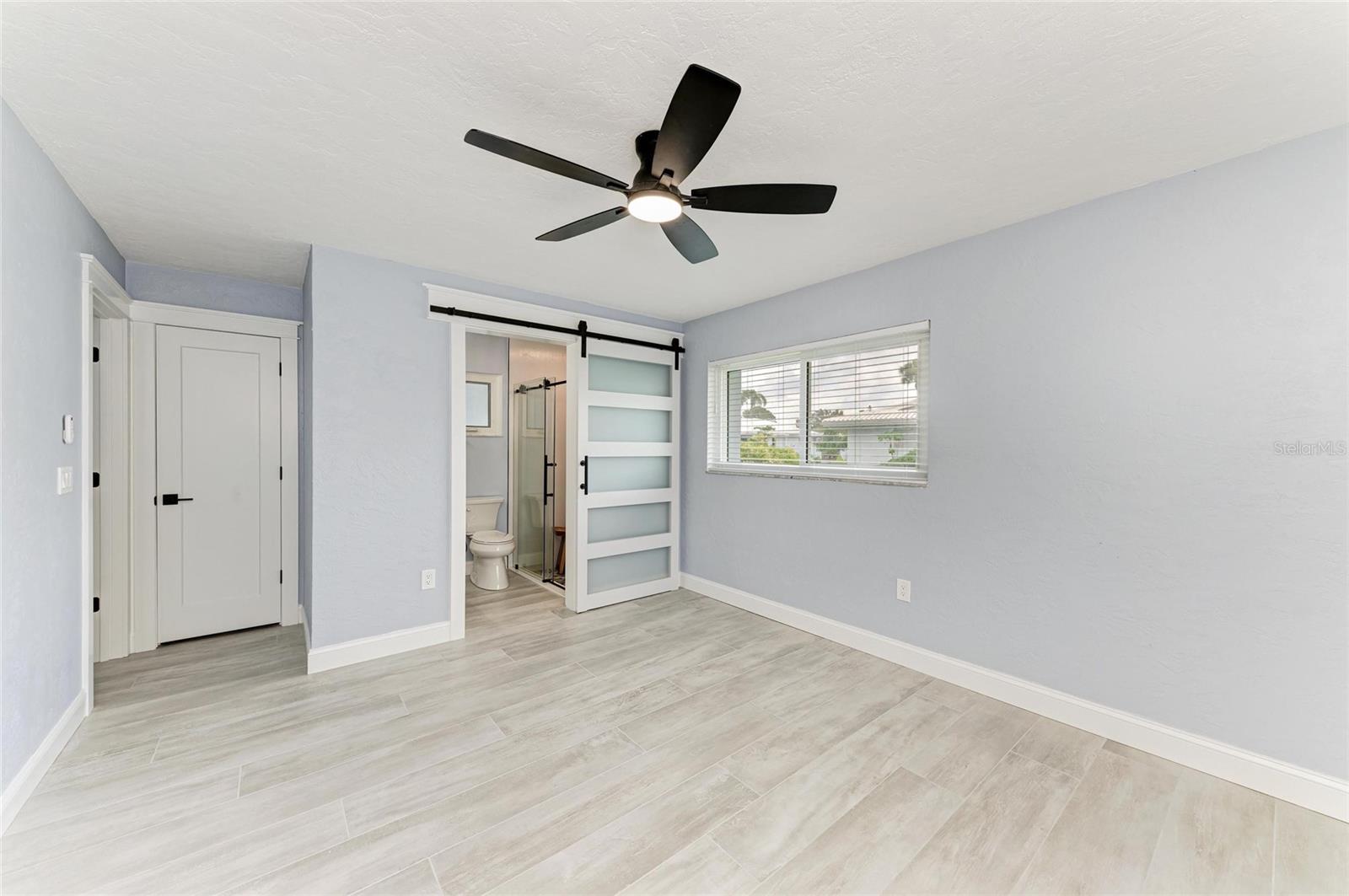 Image 25 of 46 For 1364 Westport Lane 1403