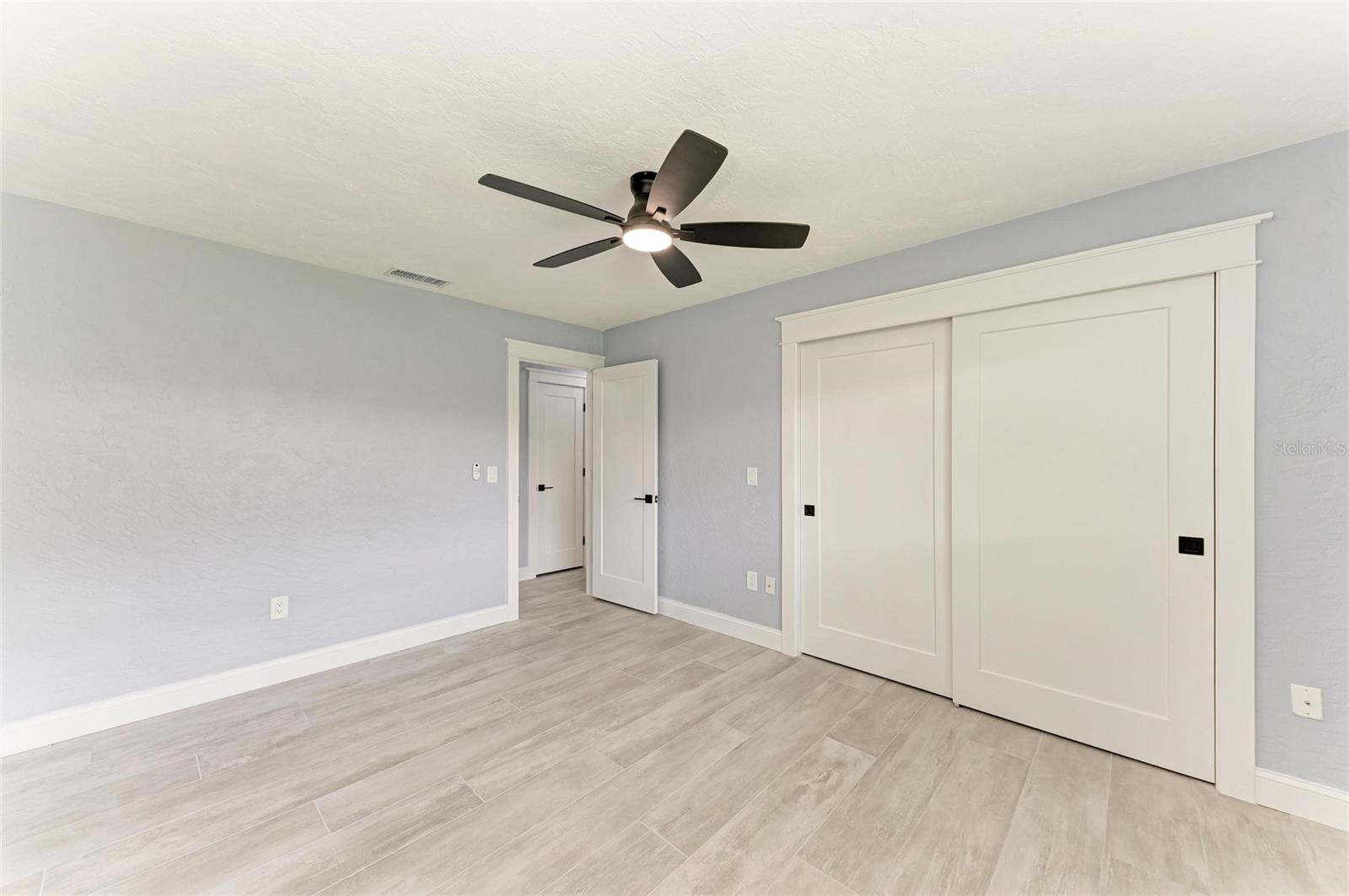 Image 31 of 46 For 1364 Westport Lane 1403