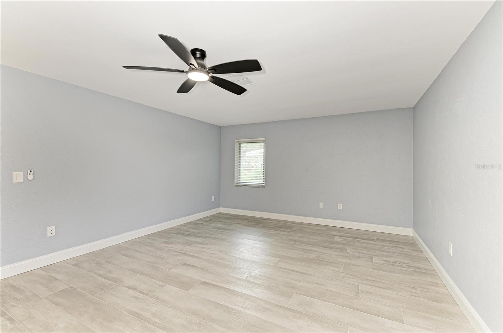 Image 8 of 46 For 1364 Westport Lane 1403