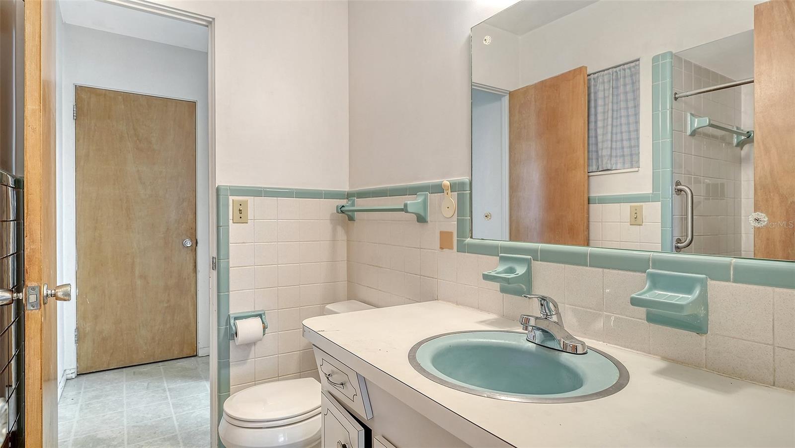 Image 16 of 27 For 2702 Bedford Way
