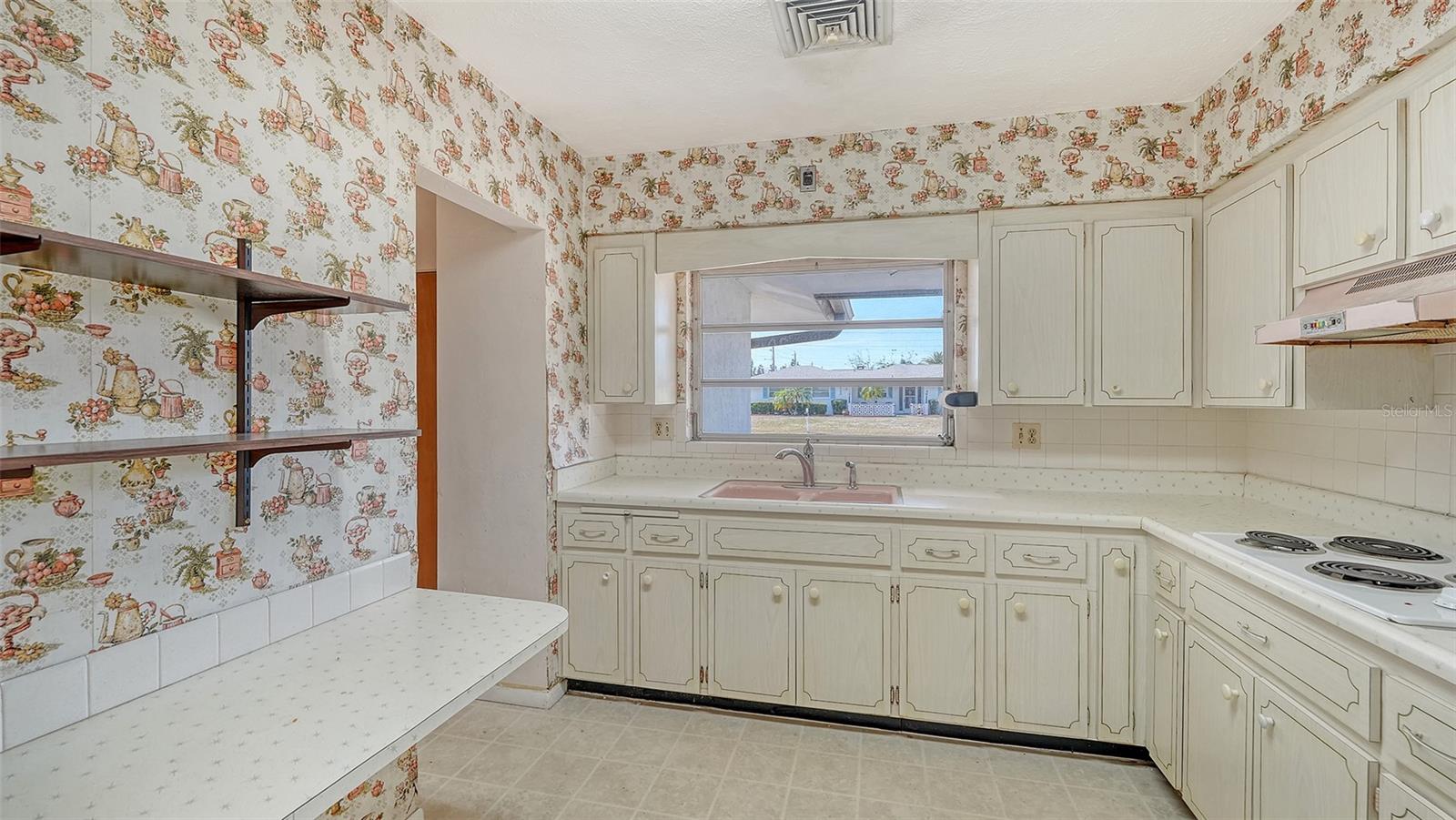 Image 9 of 27 For 2702 Bedford Way