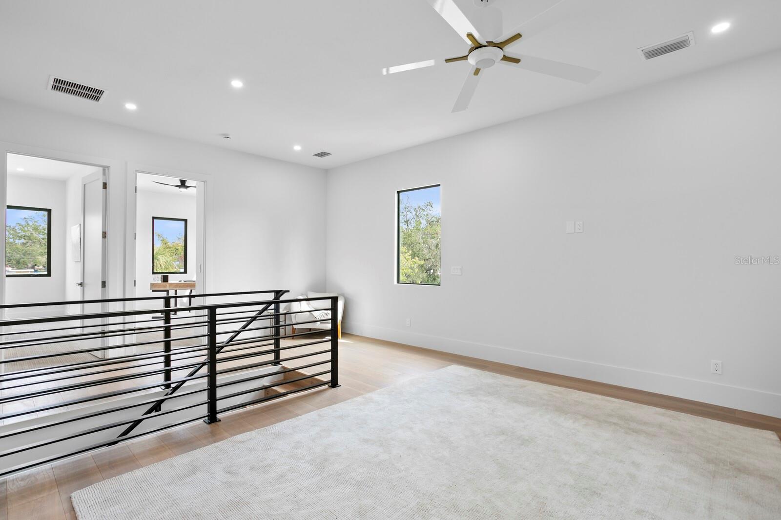 Image 26 of 65 For 2554 Arlington Street
