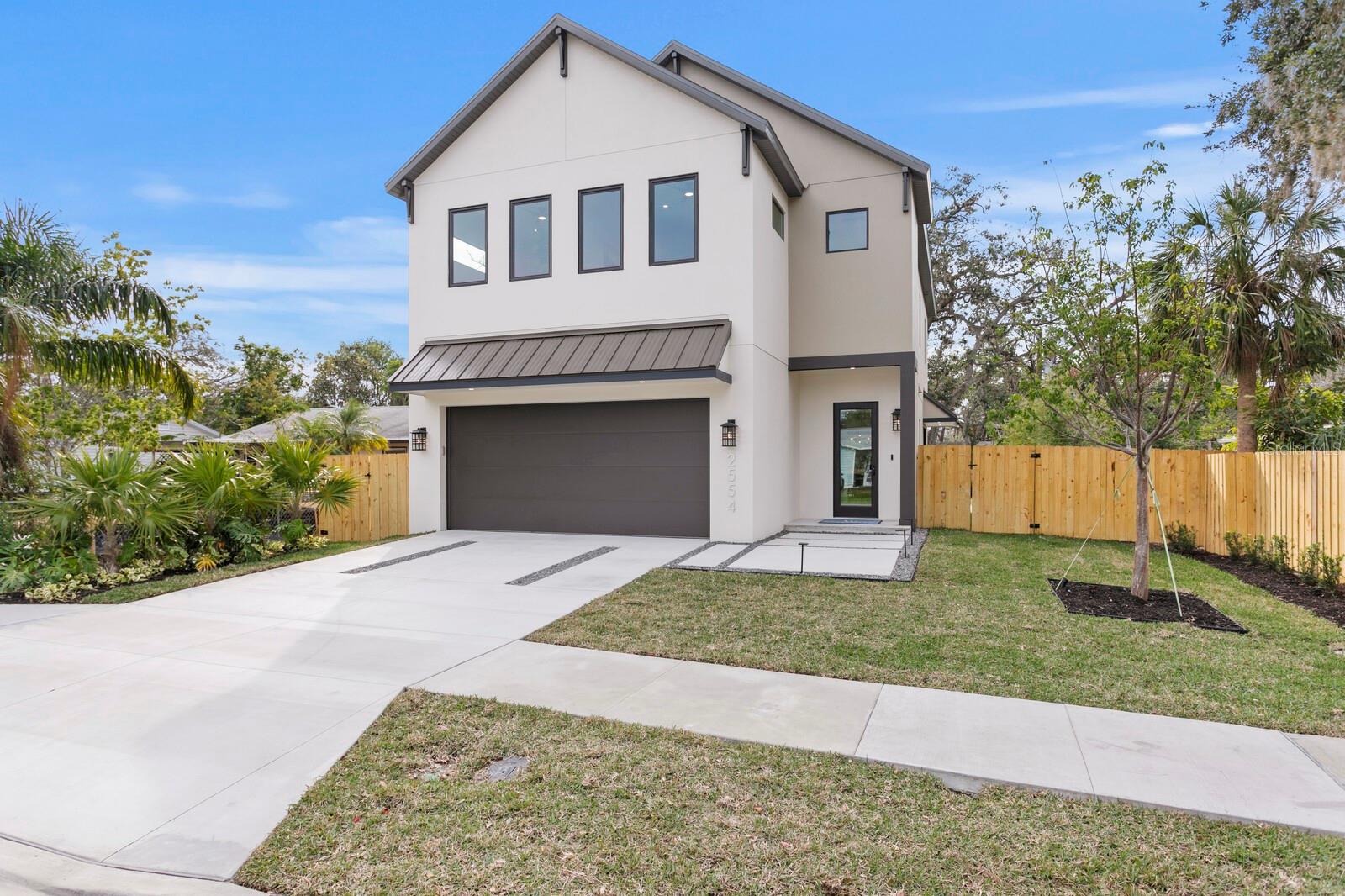 Image 4 of 65 For 2554 Arlington Street