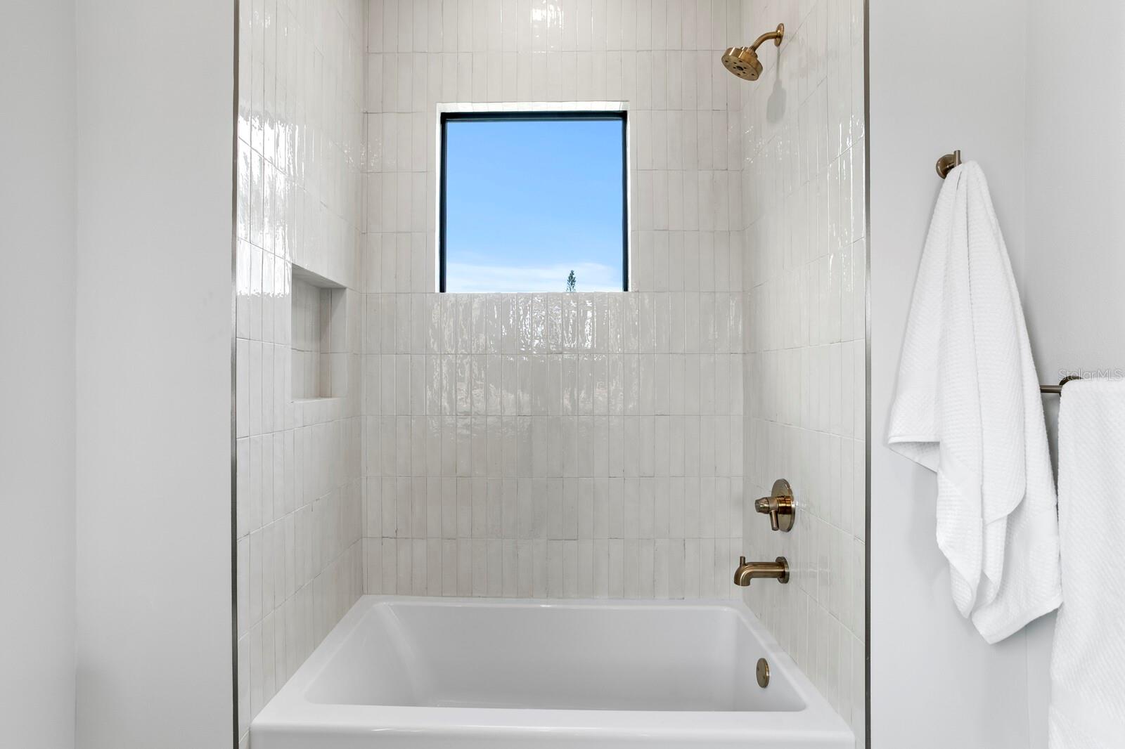 Image 47 of 65 For 2554 Arlington Street
