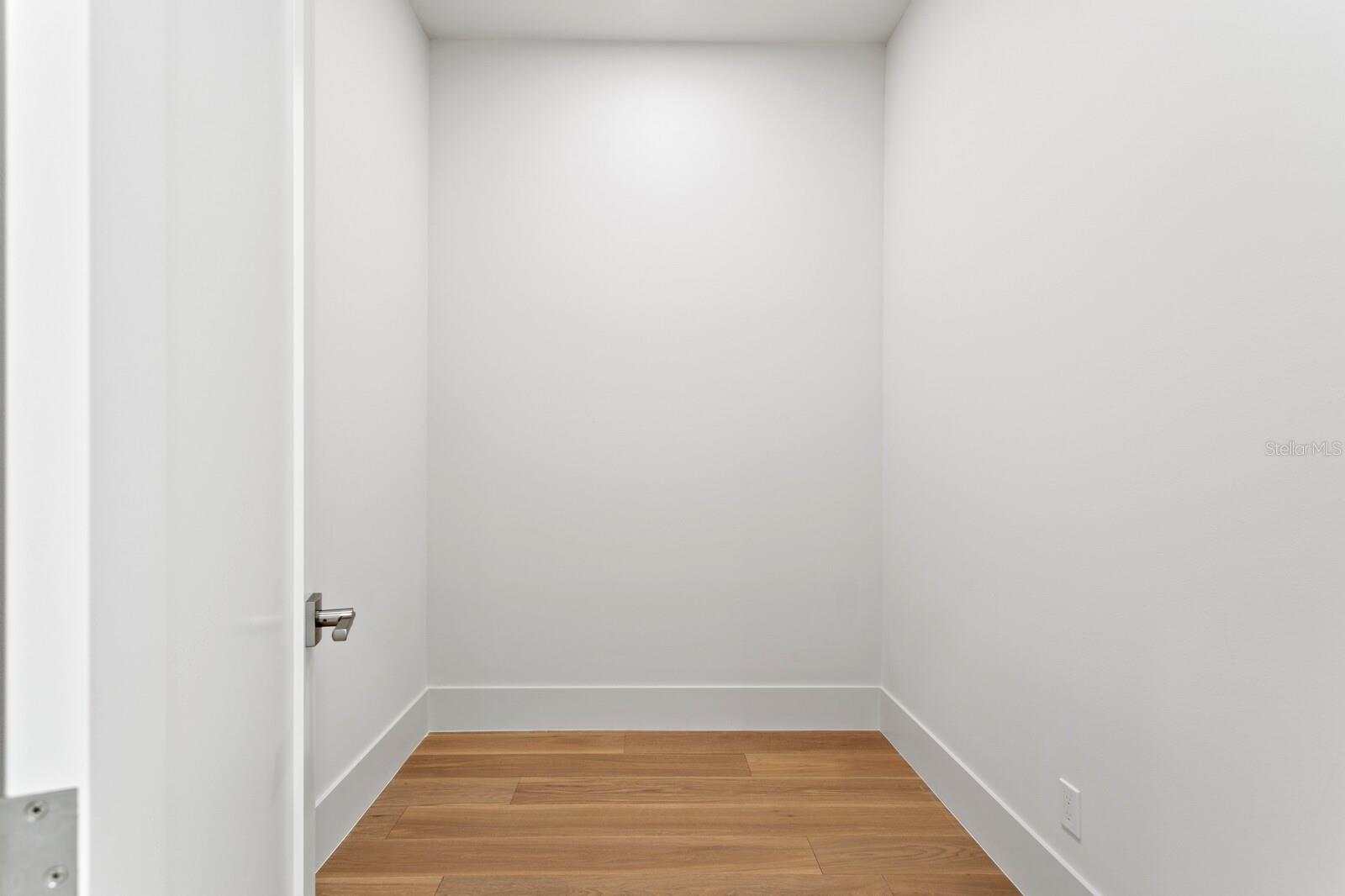 Image 50 of 65 For 2554 Arlington Street