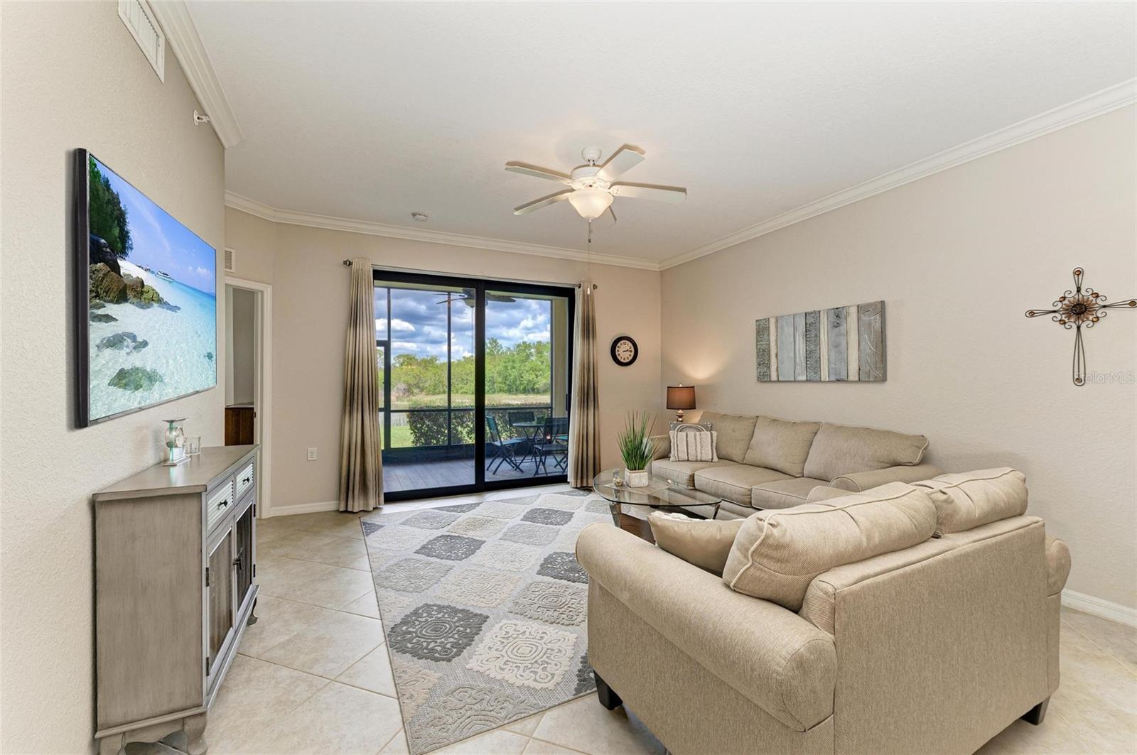 Image 11 of 74 For 7315 River Hammock Drive 101