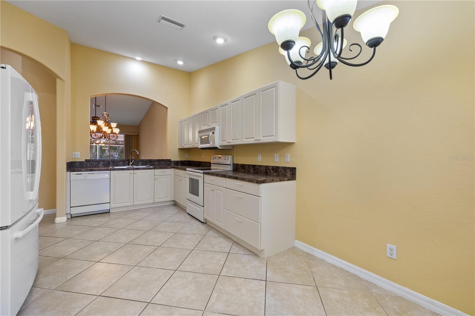 Image 10 of 34 For 3841 Albacete Circle 51