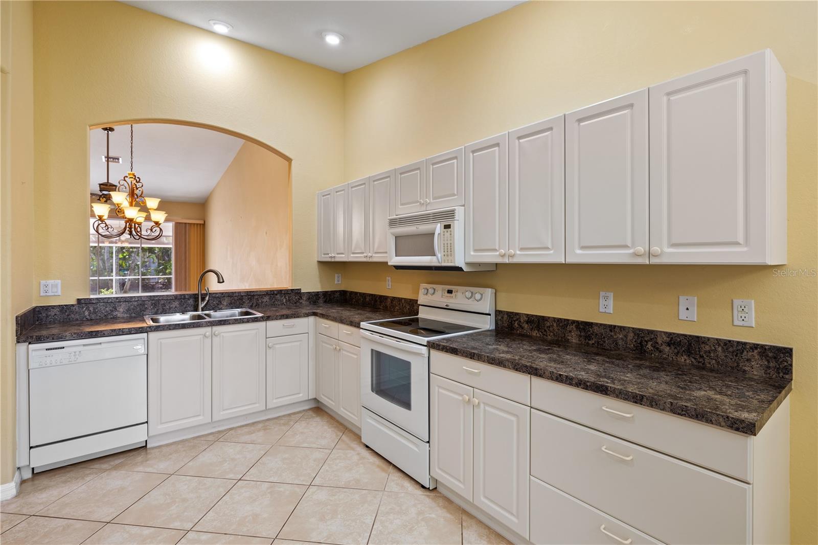 Image 13 of 34 For 3841 Albacete Circle 51