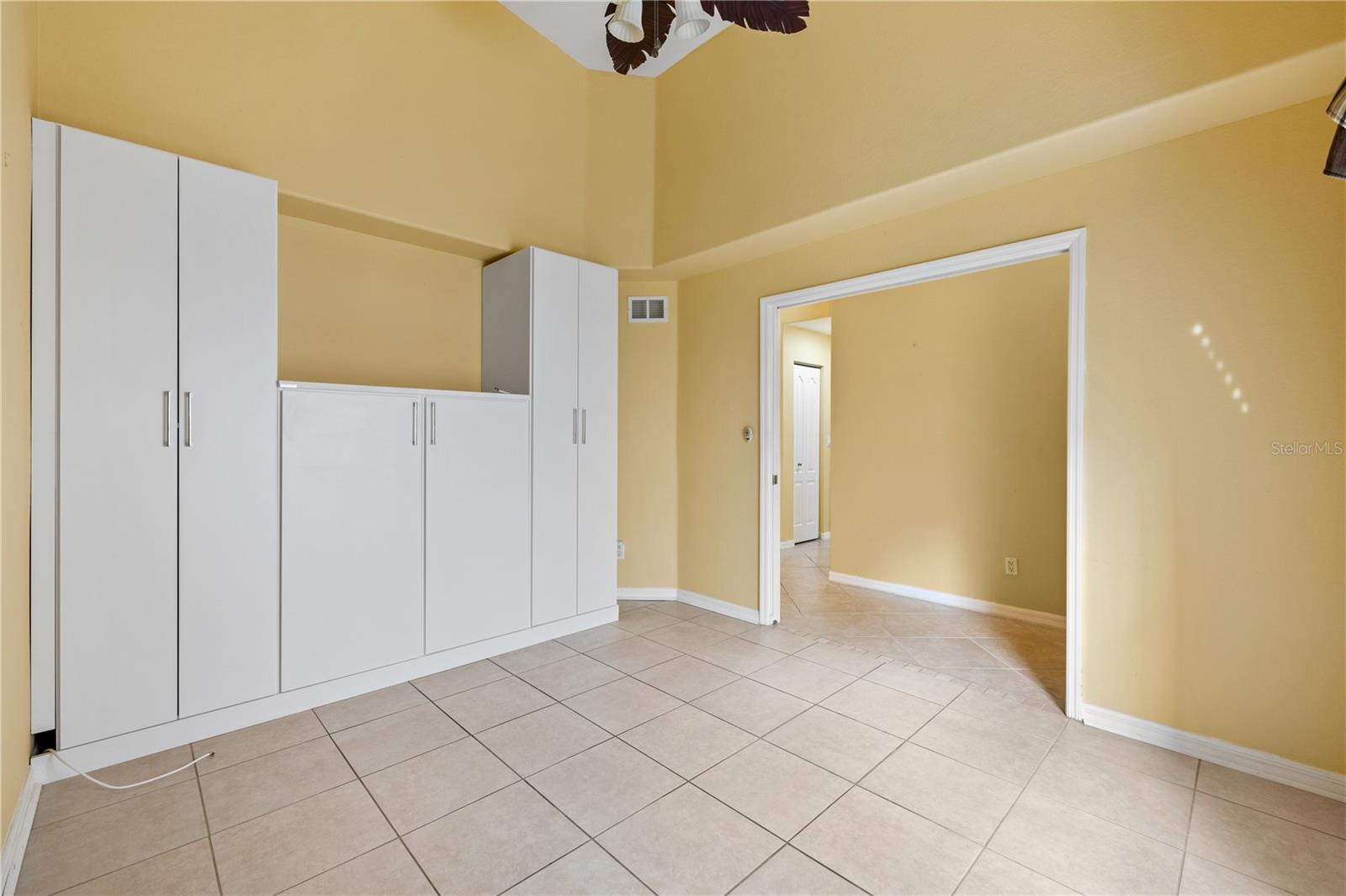 Image 21 of 34 For 3841 Albacete Circle 51