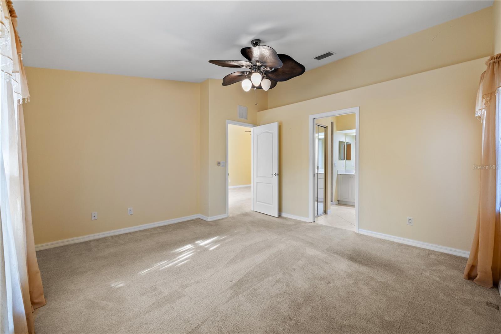 Image 28 of 34 For 3841 Albacete Circle 51