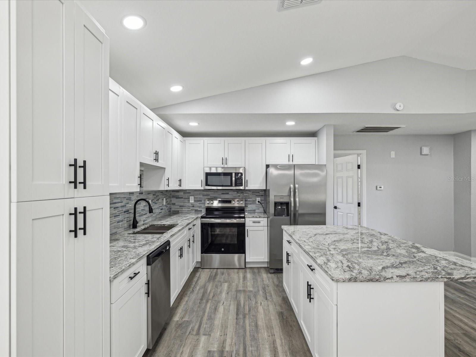 Image 12 of 48 For 8304 Fishhawk Avenue