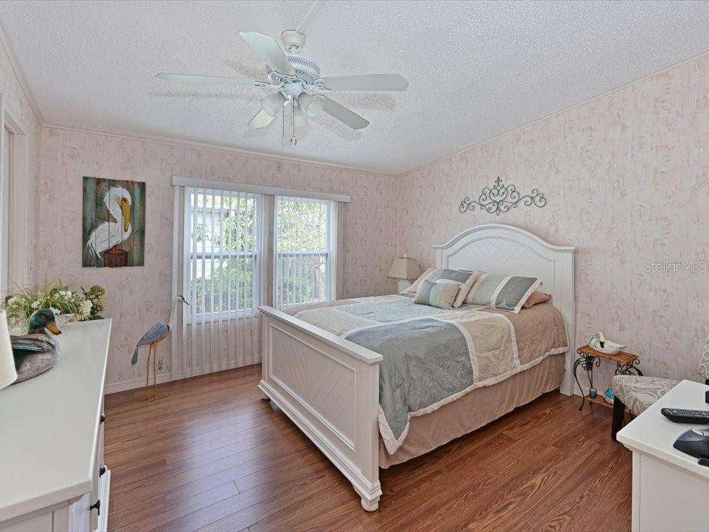 Image 19 of 44 For 8439 Imperial Circle
