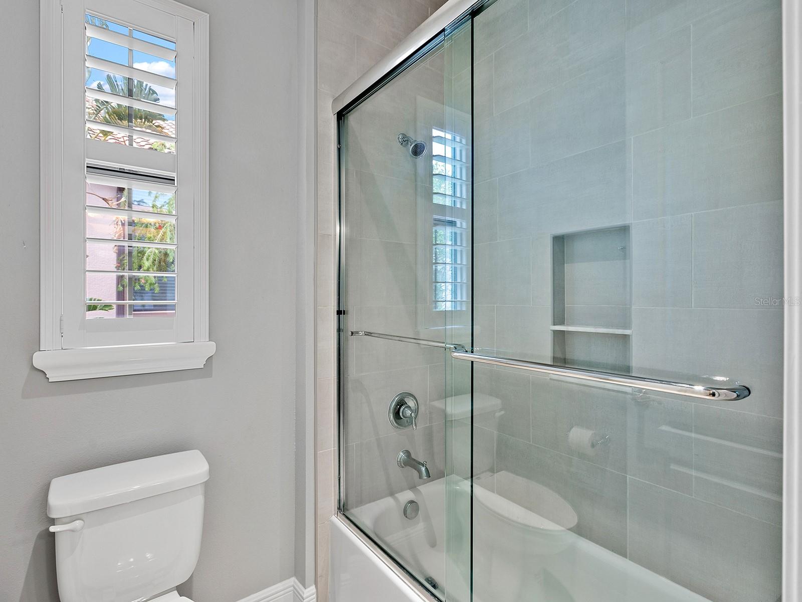 Image 42 of 75 For 16614 Berwick Terrace