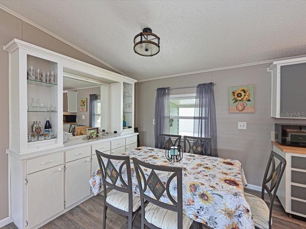 Image 10 of 31 For 8400 Princess Court