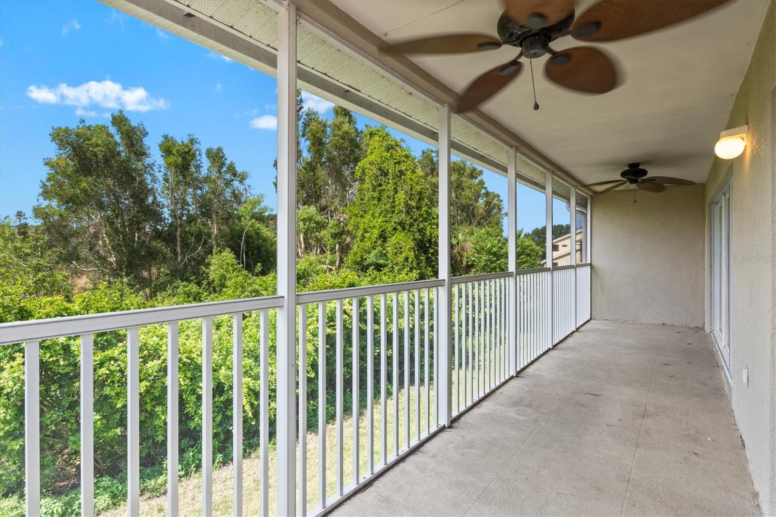 Image 33 of 71 For 7039 Strand Circle 34-201