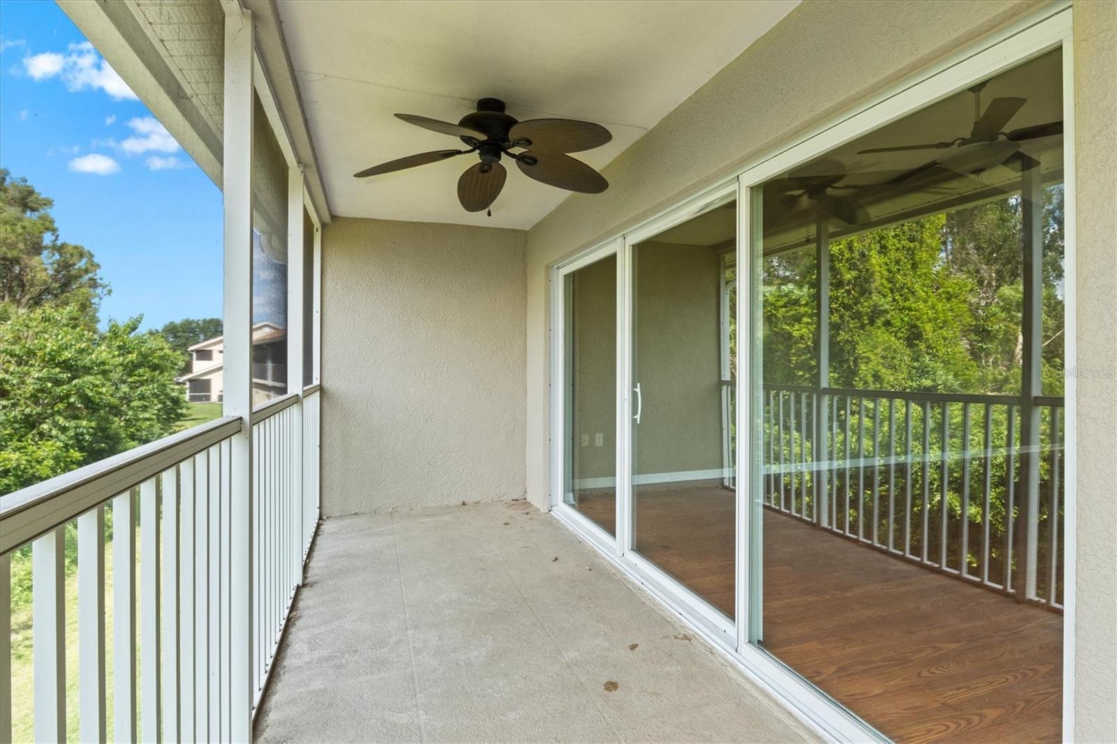 Image 35 of 71 For 7039 Strand Circle 34-201