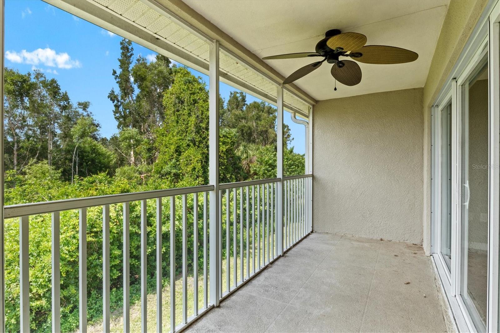 Image 36 of 71 For 7039 Strand Circle 34-201