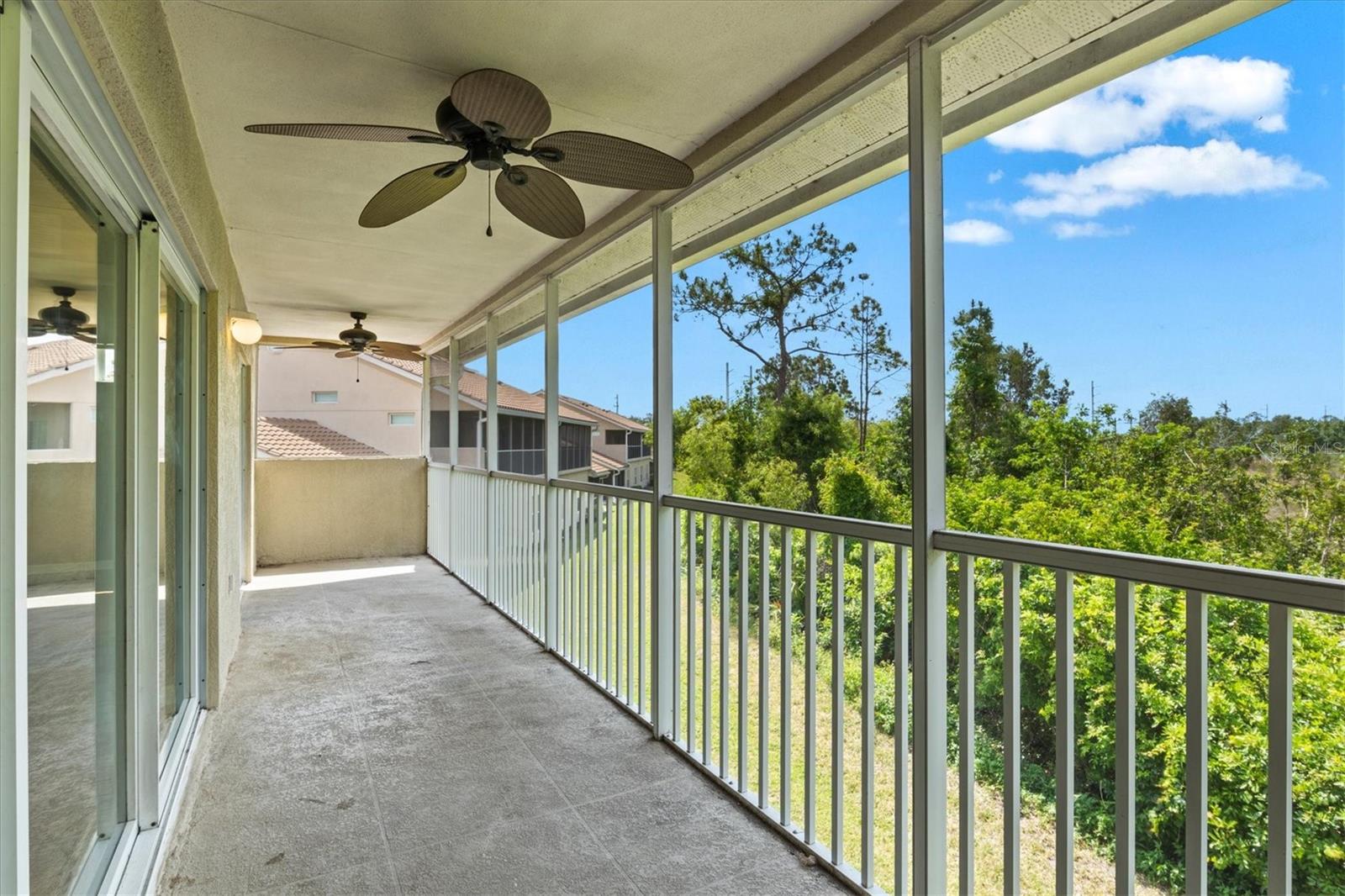 Image 37 of 71 For 7039 Strand Circle 34-201